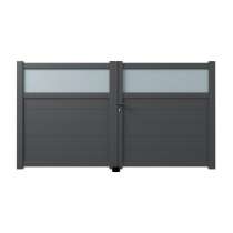 Portail aluminium battant sur mesure gris 7016 avec lames de 20cm et partie haute vitrée