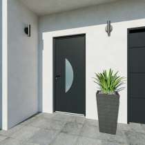 Porte d'entrée acier 1 vantail sur mesure gris 7016 avec une partie vitrée au centre et moulures extérieures vue depuis l'extérieur